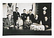 Organizatorzy po zamknięciu wystawy regionalnej w Państwowym Gimnazjum Męskim im. J. I. Kraszewskiego w Białej Podlaskiej