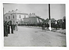 Odprawa sztafety rowerowej harcerzy z Państwowego Gimnazjum Męskiego im. J. I. Kraszewskiego w Białej Podlaskiej do Pana Prezydenta