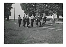 "Siódmacy" - uczniowie Państwowego Gimnazjum Męskiego im. J. I. Kraszewskiego w Białej Podlaskiej na wycieczce