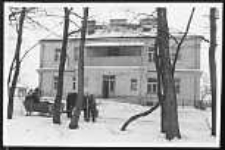 Oficyna folwarczna w zabytkowym zespole folwarcznym w Hruszniewie