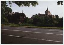 Widok z ul. Zamkowej na kamienicę Kijowskiego przy ul. Narutowicza w Białej Podlaskiej [dokument ikonograficzny]