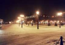 Nocny widok na Plac Wolności w Białej Podlaskiej