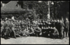 Żołnierze Wojska Polskiego: Grupa żołnierzy wojsk lądowych.