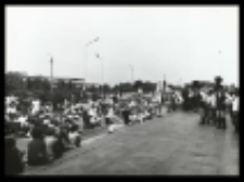 Festyn rekreacyjny z okazji Dnia Dziecka przed Domem Socjalnym ZPW "Biawena" w Białej Podlaskiej